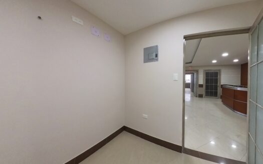 Consultorios en Alquiler – Torre Médica «La Carolina 1» Machala