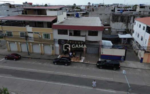 VENTA DE INMUEBLE COMERCIAL Y RESIDENCIAL EN BUENAVISTA Y MANUEL ESTOMBA