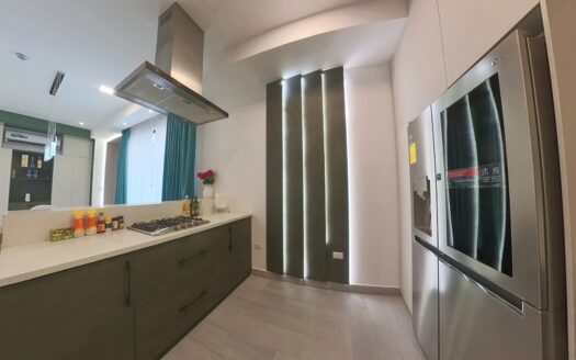 VENTA DE EXCLUSIVO PENTHOUSE EN GREENPORT SUITES, MACHALA