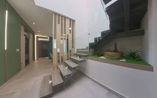 VENTA DE EXCLUSIVO PENTHOUSE EN GREENPORT SUITES, MACHALA