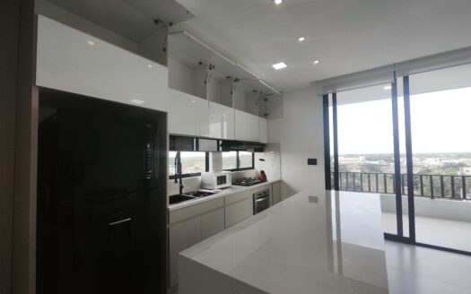 ALQUILER DE LUJOSA SUITE EN GREENPORT PLAZA, MACHALA