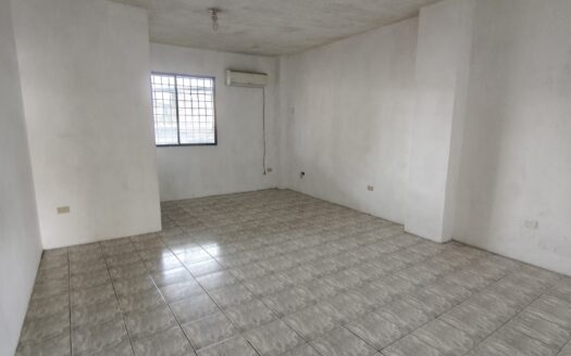 Alquiler de Oficinas en Mezzanine – Calle Bolívar, Centro de Machala