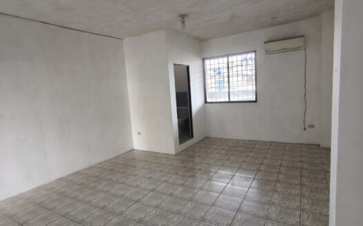 Alquiler de Oficinas en Mezzanine – Calle Bolívar, Centro de Machala