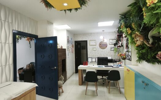 🏥 CONSULTORIO EN VENTA – UBICACIÓN ESTRATÉGICA EN MACHALA