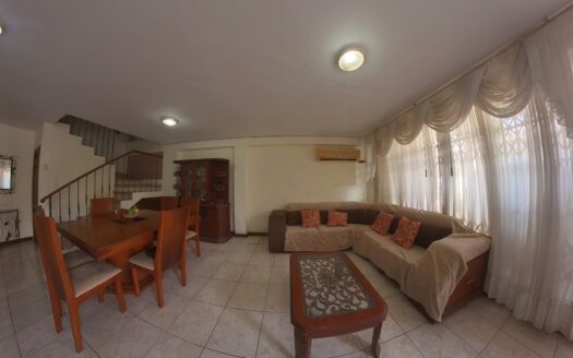 Venta de casa en el sector Liliam María – A pocos metros del UPC