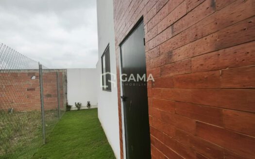 Venta de casa moderna en urbanización privada – Pasaje via a Buenavista 120 m2 de construcción con acabados de lujo y crédito VIP/VIS