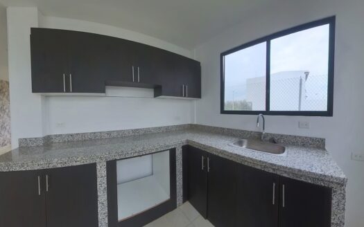 Venta de casa moderna en urbanización privada – Pasaje via a Buenavista 120 m2 de construcción con acabados de lujo y crédito VIP/VIS