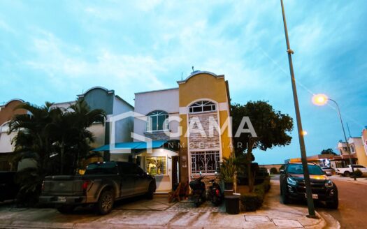Venta de Casa en Urbanización Ciudad Palmeras, Machala – 3 habitaciones