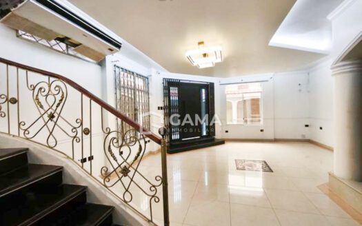 Casa en Alquiler en Unioro, Machala – 5 Habitaciones
