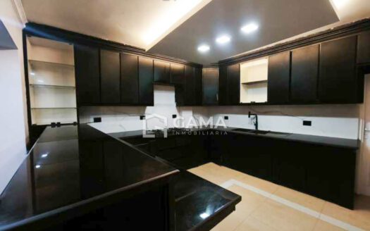 Casa en Alquiler en Unioro, Machala – 5 Habitaciones