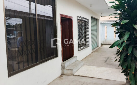 Venta de Casa Esquinera en Machala