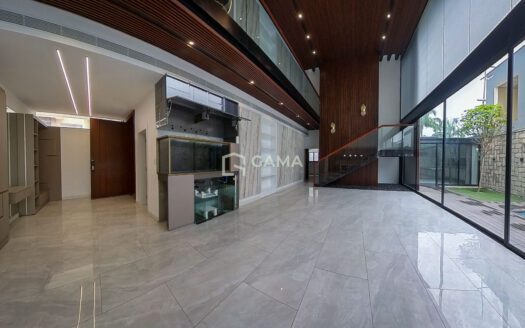 LUJOSA RESIDENCIA EN VENTA – URBANIZACIÓN MIRASOL